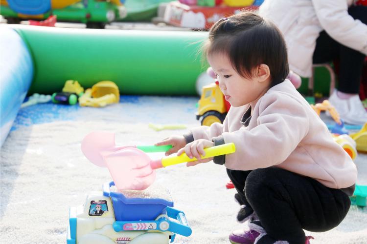 北京允許非婚生子女隨母落戶:非新規(guī)且審核嚴格