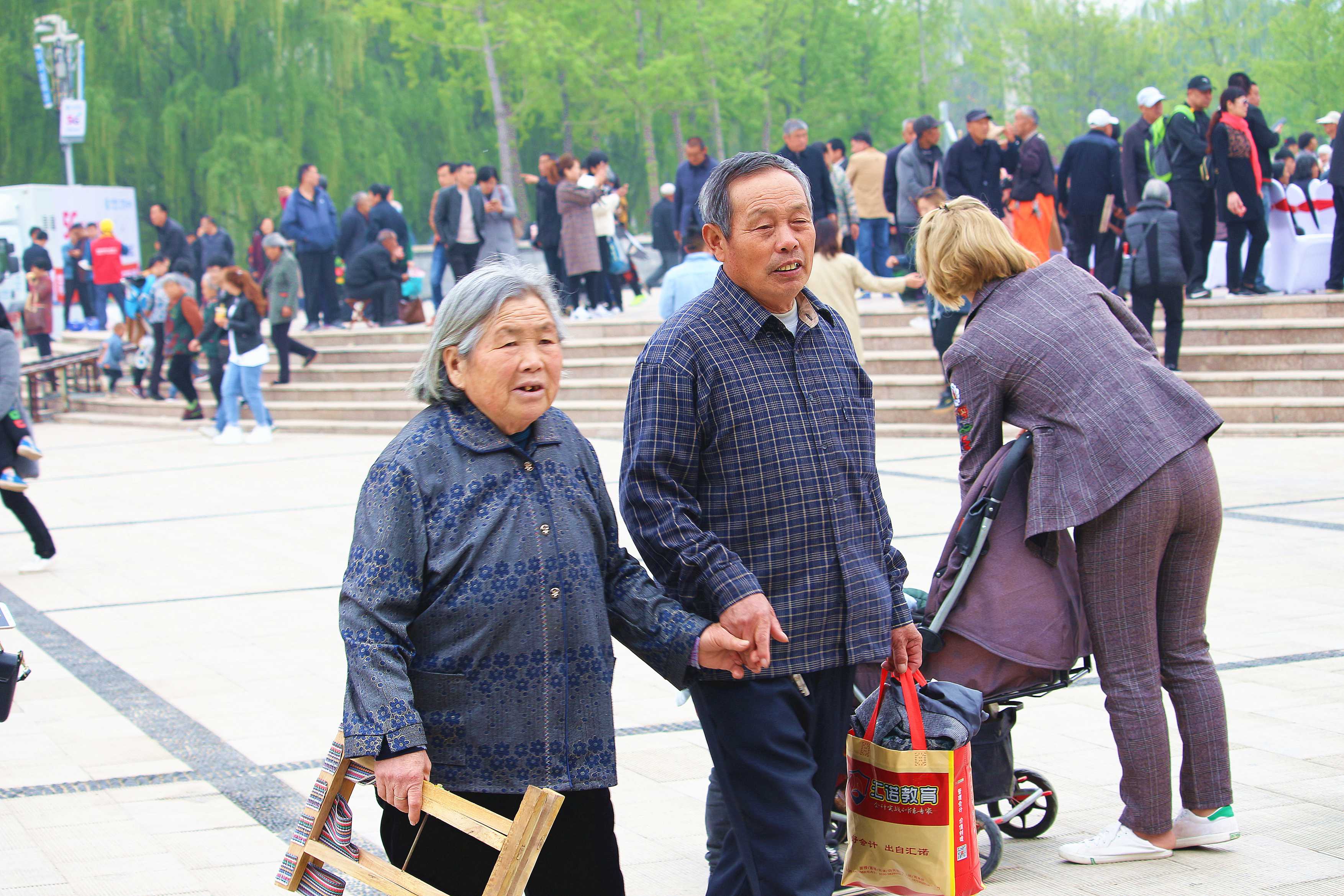 瑞典研究：生育子女可延長(zhǎng)壽命 對(duì)男性作用突出