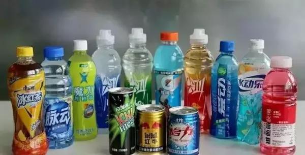 兒童遠(yuǎn)離功能飲料 家長"不看不買不喝"