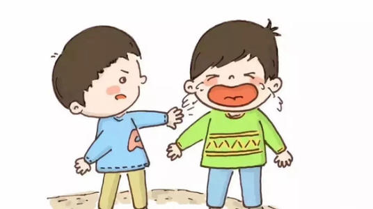 寶寶出現(xiàn)攻擊行為要重視 家長需及時正確幫其糾正