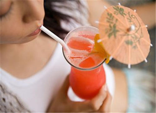給孩子每天喝這種飲料，脾胃好個(gè)子高