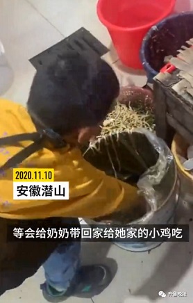 9歲男童因偷錢被父親扭送派出所，網(wǎng)友：懂教育的家長不會這么做