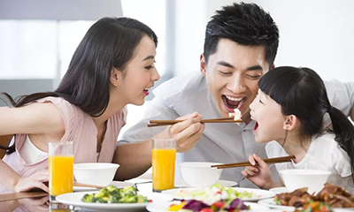 為什么孩子咋吃都不胖？可能是喂養(yǎng)方式有問(wèn)題