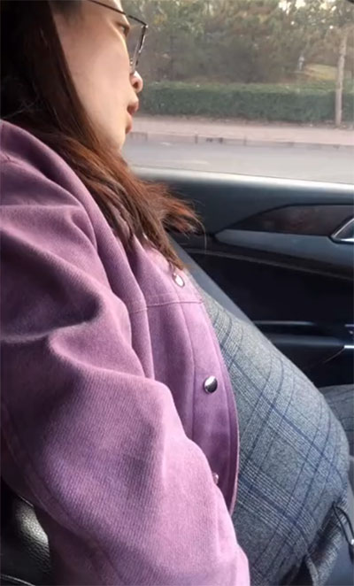 山西孕婦自駕去醫(yī)院路上羊水破裂，丈夫：拍個視頻吧