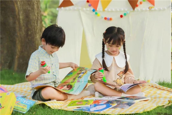 啟蒙早教就用點(diǎn)讀筆，深度培養(yǎng)孩子學(xué)習(xí)能力