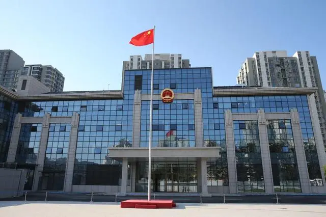 女職工在孕期內(nèi)請假被拒如何維護權益？北京三中院這樣判決