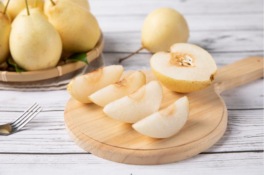 入秋后記得常吃“四大”潤(rùn)肺食物！防秋燥，少生??！