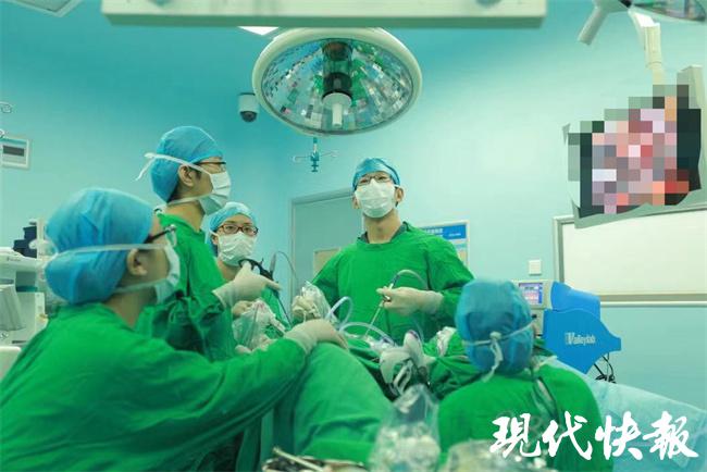 懷孕遇上畸胎瘤，孕媽媽陷入兩難！婦科專(zhuān)家出手了